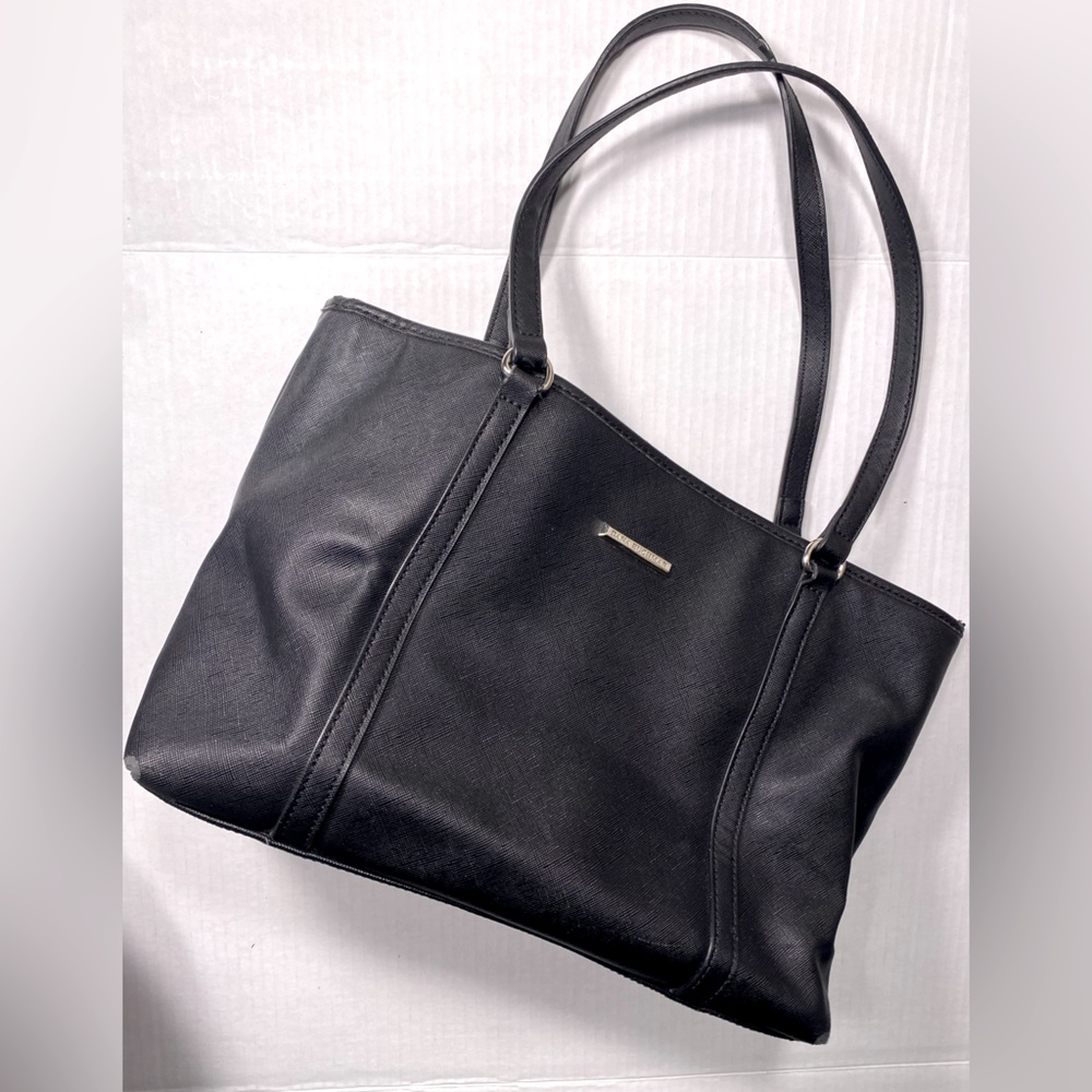 Black tote bag